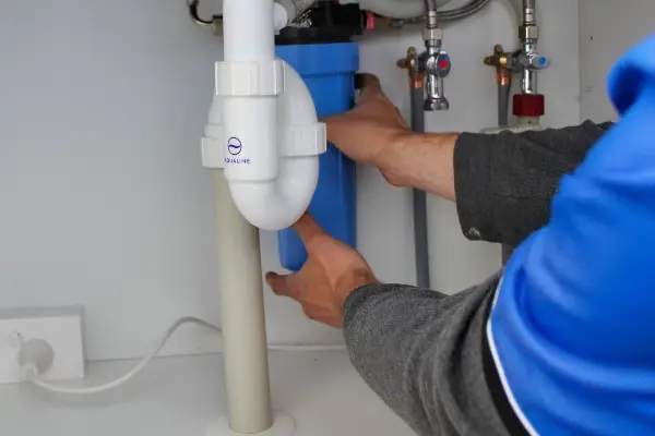 underbench water filter service