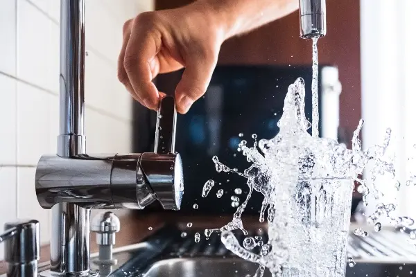 Government opts for fluoridation of drinking water NZ