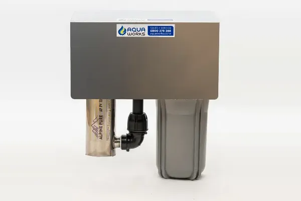 Aqua Mini UV water filter system with a stainless steel cover, one sediment filter and a UV unit